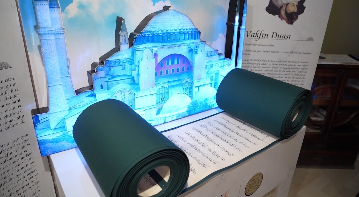 Bakan &Ouml;zhaseki: "Tarihin kadim tanığı 884 par&ccedil;a m&uuml;hr&uuml; inceledik, literat&uuml;rdeki yerini belirledik"
