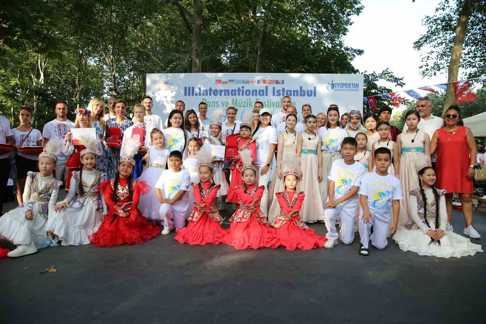 Eyüpsultan Belediyesi Uluslararası Dans ve Müzik Festivali’ne ev sahipliği yaptı