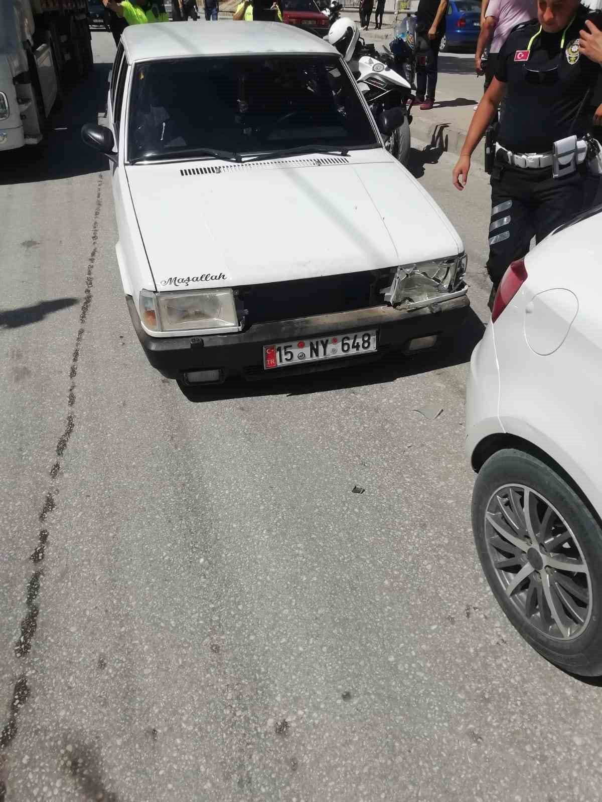 Burdur&rsquo;da polisleri peşine takan 17 yaşındaki gence 82 bin TL ceza
