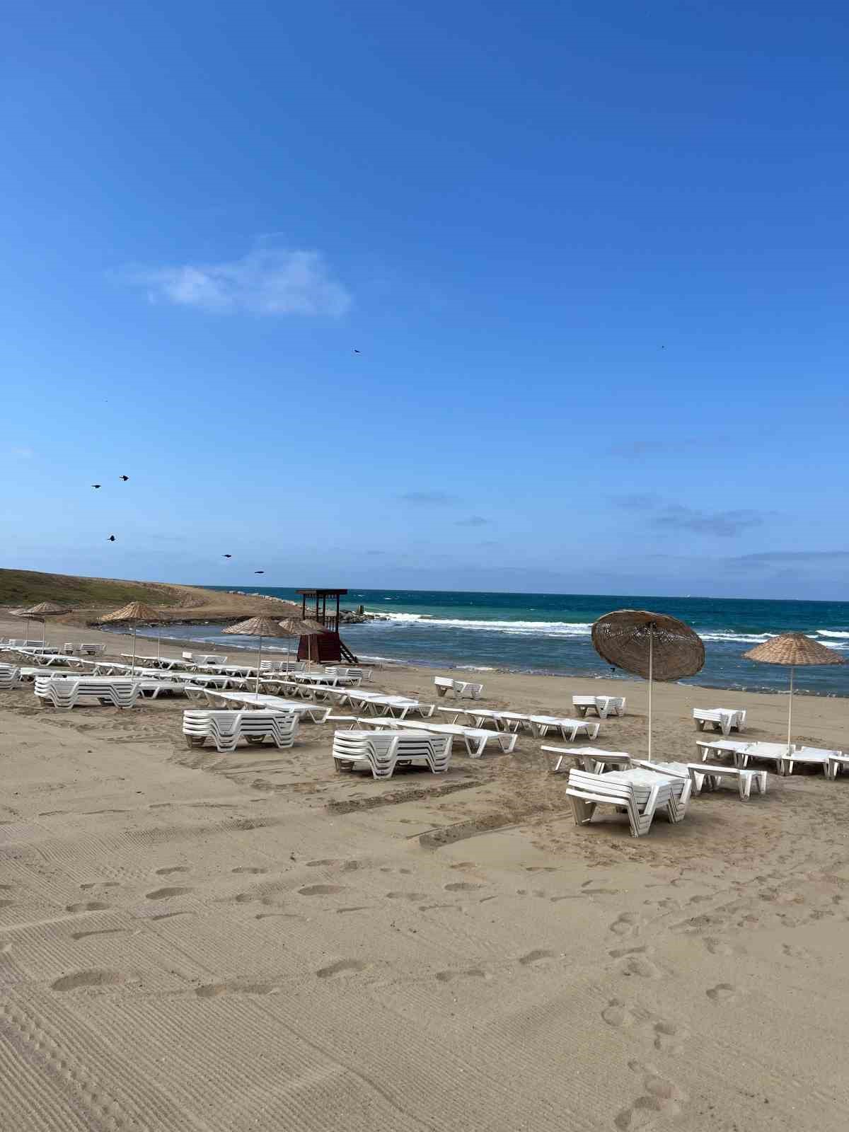 İstanbul&rsquo;un merkezindeki &Ccedil;iftalan Plajı&rsquo;nda sezon a&ccedil;ıldı
