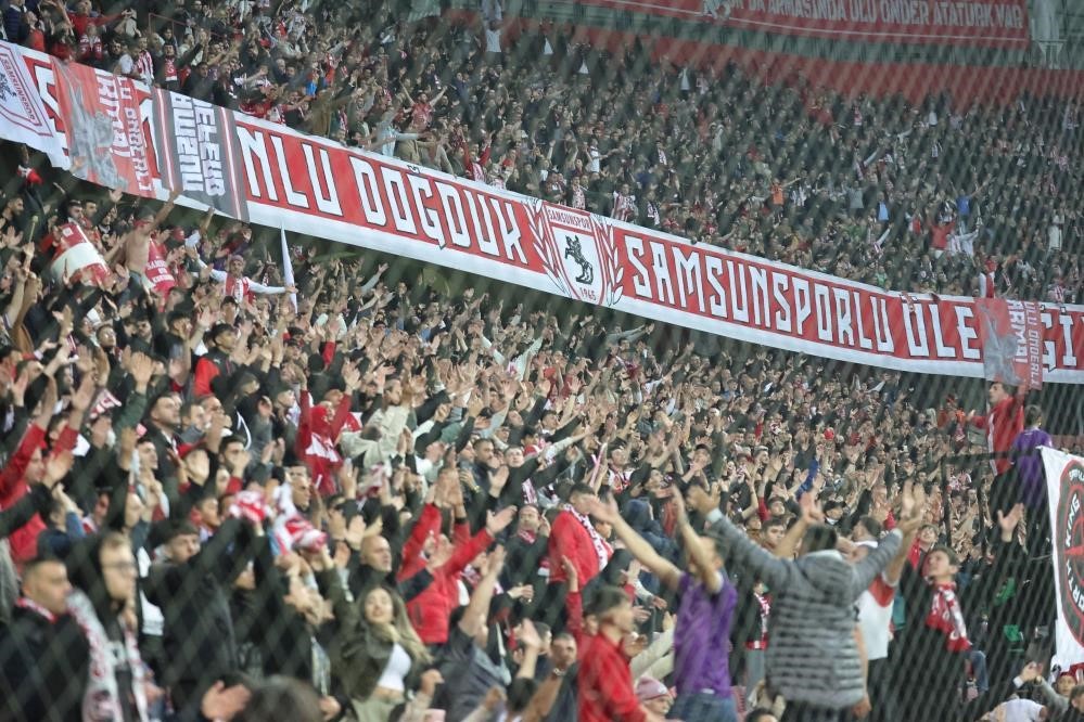 Samsunspor&rsquo;a 2 d&ouml;nem transfer yasağı FIFA&rsquo;nın sayfasında yayımlandı
