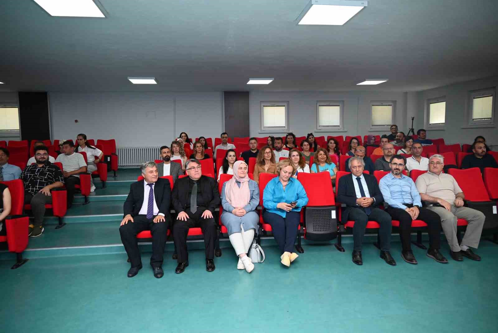 ZBE&Uuml;&rsquo;de Sınıf &Ouml;ğretmenlerine Y&ouml;nelik Yapay Zek&acirc; Destekli Dijital Hik&acirc;ye Projesi Başladı
