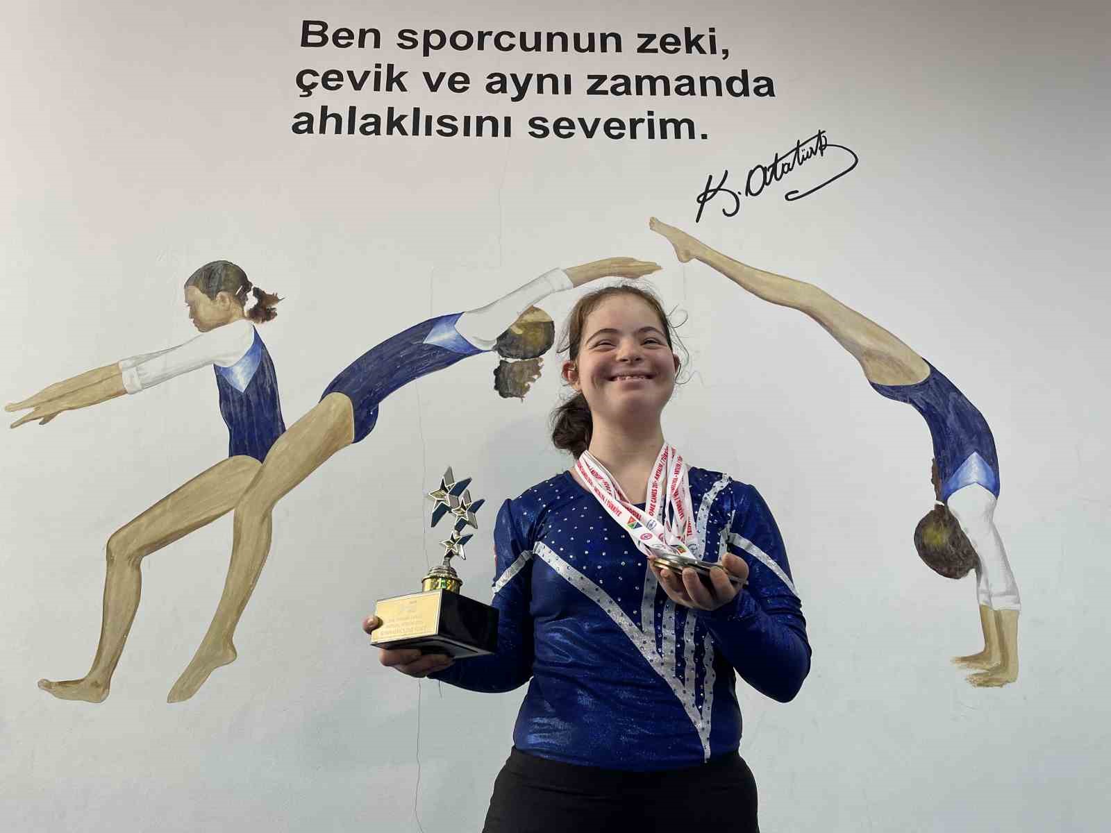 Sosyalleşmesi i&ccedil;in jimnastiğe başladı, o artık d&uuml;nya şampiyonu

