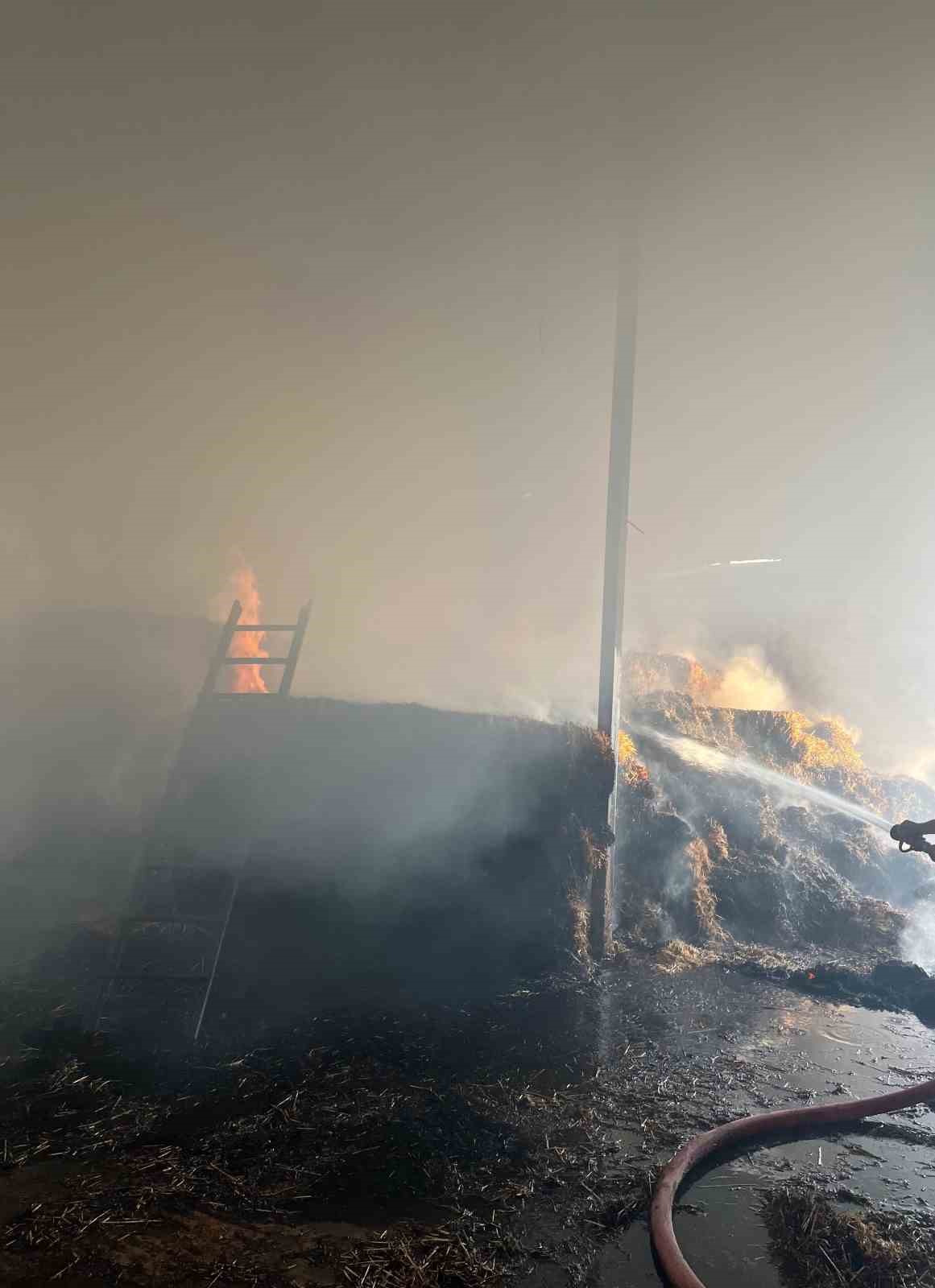 Babaeski&rsquo;de samanlık yangını
