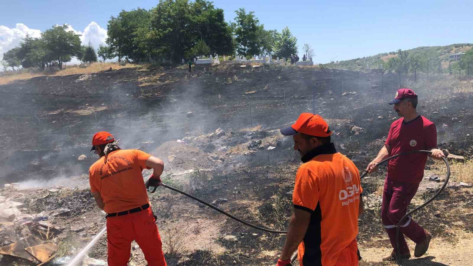 Bingöl’de iki ayrı bölgede çıkan yangınlar söndürüldü
