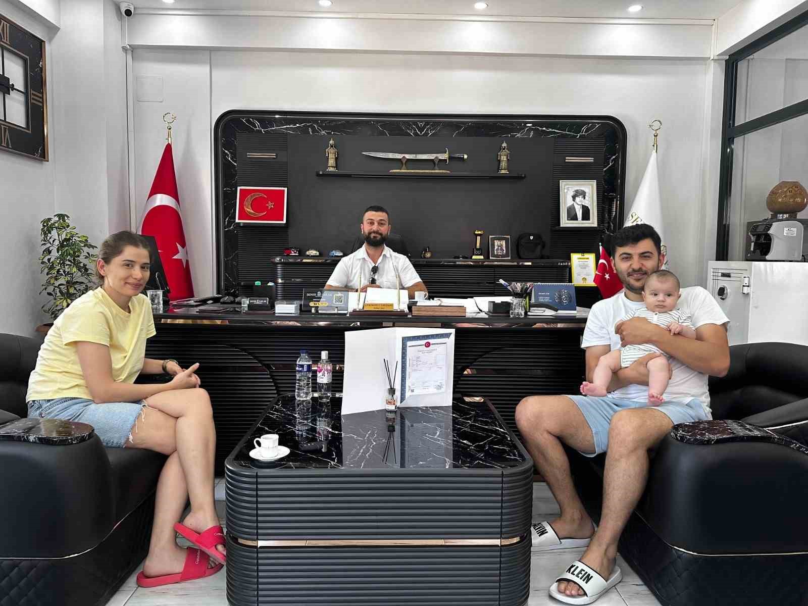Atlas bebek Sındırgı&rsquo;dan tapusunu aldı
