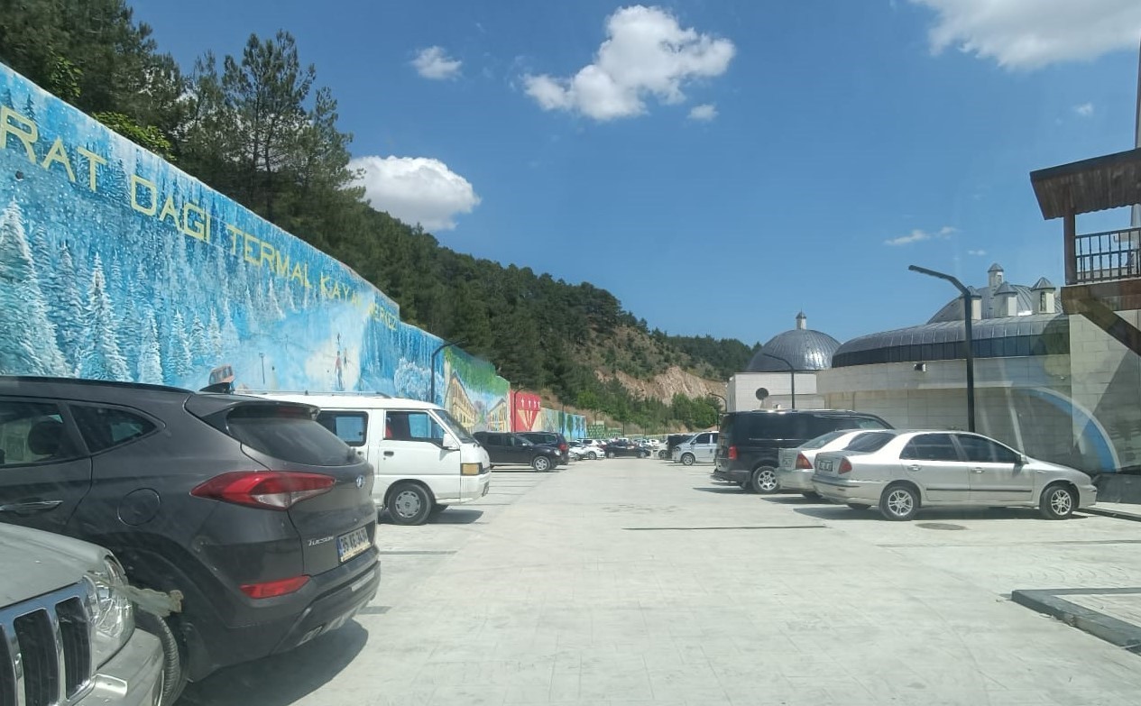 Gediz termal tatil merkezlerinde doluluk oranı y&uuml;zde 100&rsquo;e ulaştı
