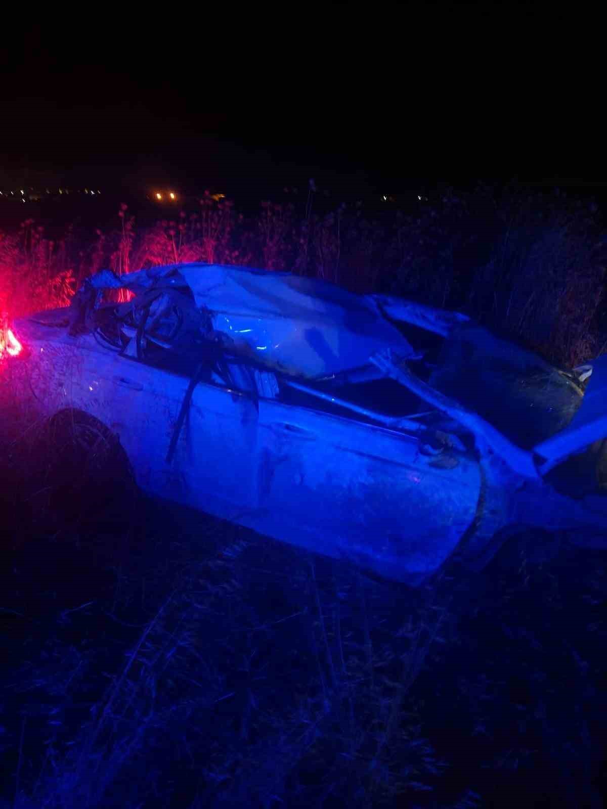 L&uuml;leburgaz&rsquo;da trafik kazası: 1 &ouml;l&uuml;, 2 yaralı
