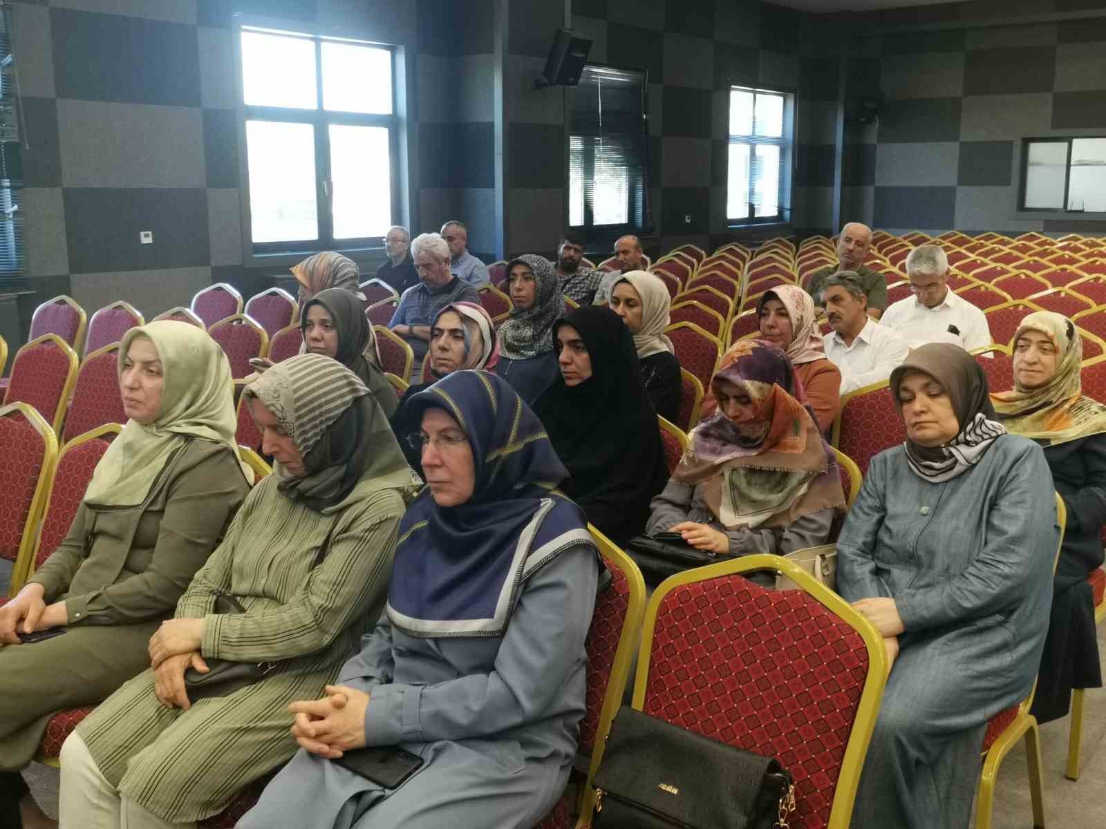 Elazığ’da ’Bir yetime aile olma’ paneli düzenlendi