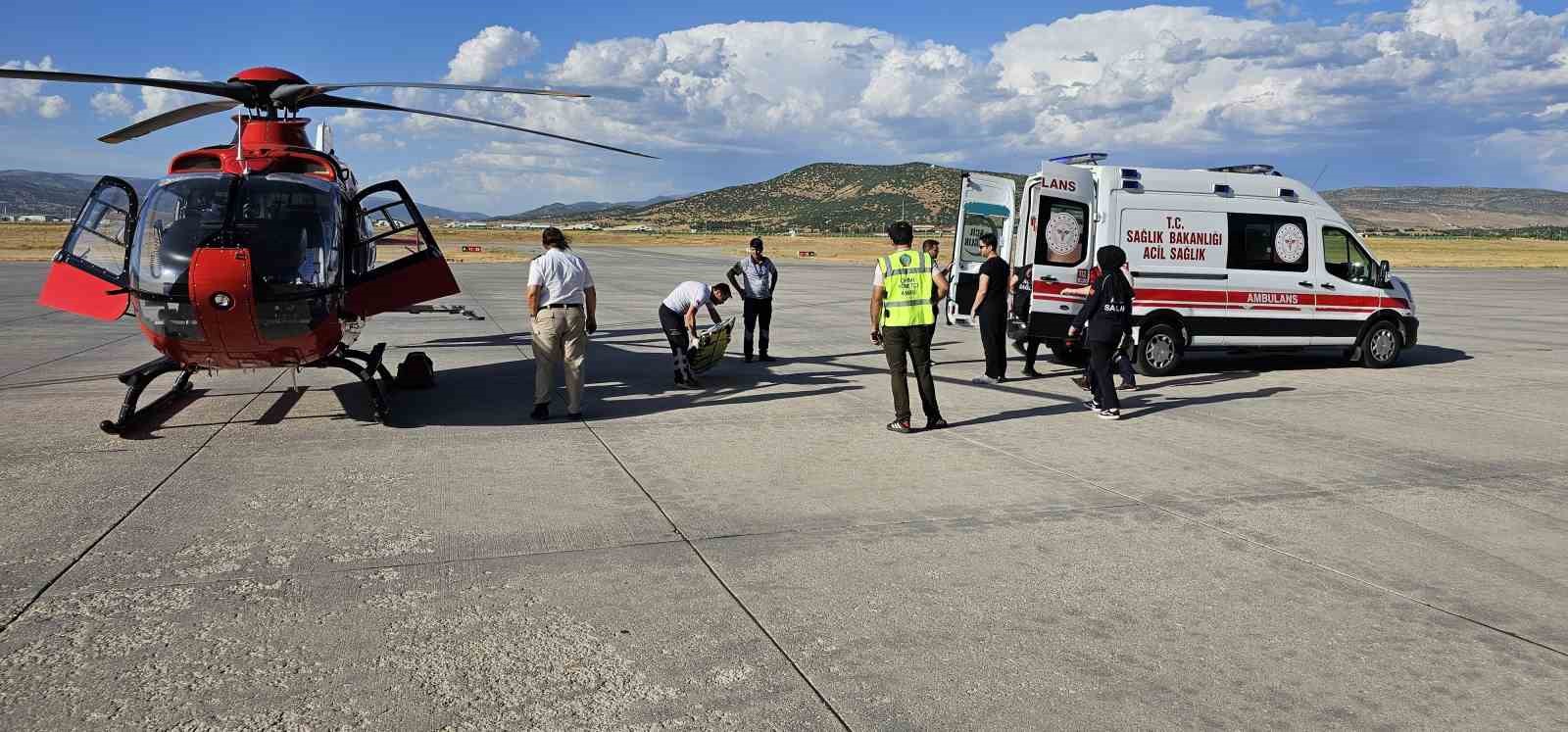 Bingöl’de yaşlı adam için ambulans helikopter havalandı
