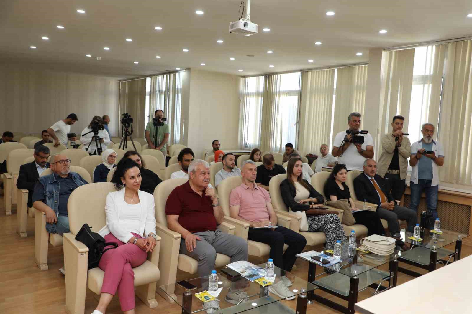 Medya K&uuml;lt&uuml;r, Sanat ve Turizm Buluşmaları Kars&rsquo;ta başladı
