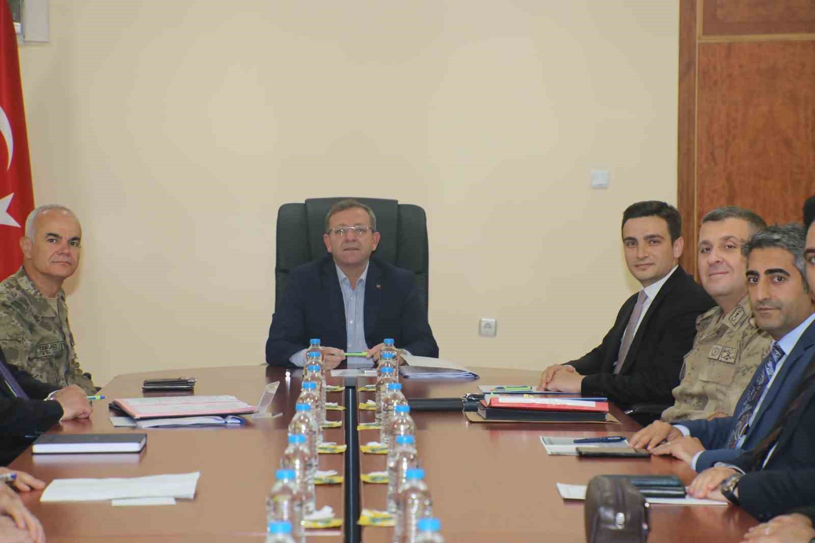 Kars&rsquo;ta g&uuml;venlik ve asayiş toplantısı d&uuml;zenlendi
