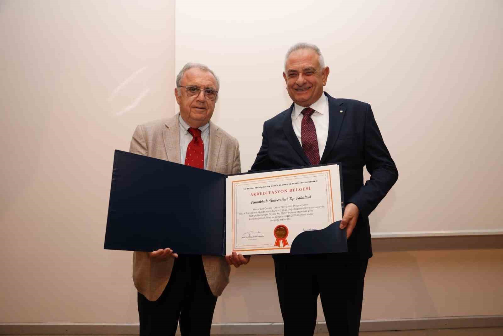 PA&Uuml; Tıp Fak&uuml;ltesi, &uuml;&ccedil;&uuml;nc&uuml; kez reakredite olarak T&uuml;rkiye&rsquo;deki akredite 8 Tıp Fak&uuml;ltesinden biri oldu
