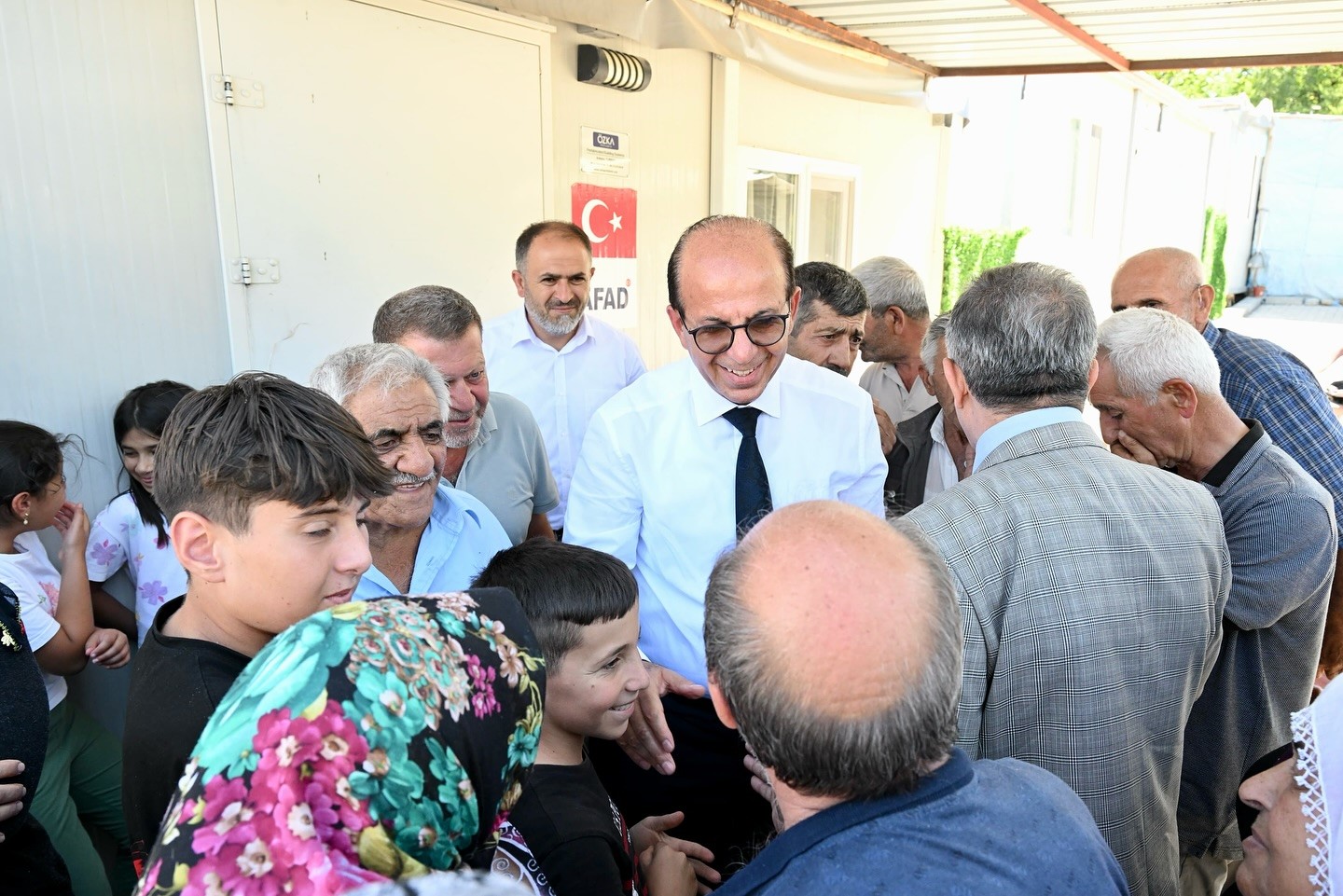 Ge&ccedil;it, &ldquo;Konak Duzdaşı&rsquo;ya g&uuml;venilir ve sağlam konutlar inşa edilecek&rdquo;
