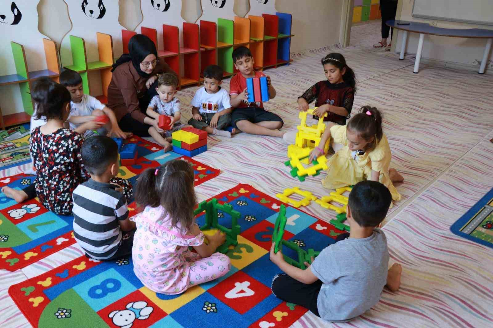 Ahmet Yesevi Milletevi &uuml;reten kadınların adresi oldu
