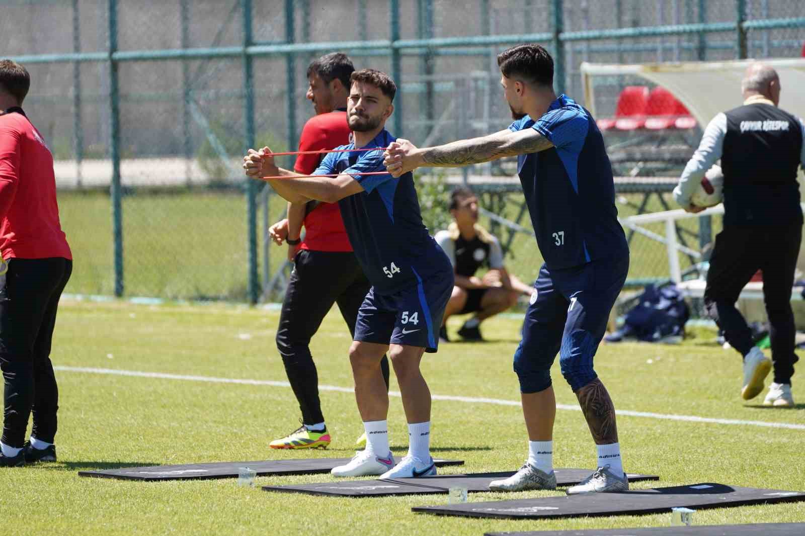 Çaykur Rizespor, Erzurum’da yeni sezon hazırlıklarına başladı
