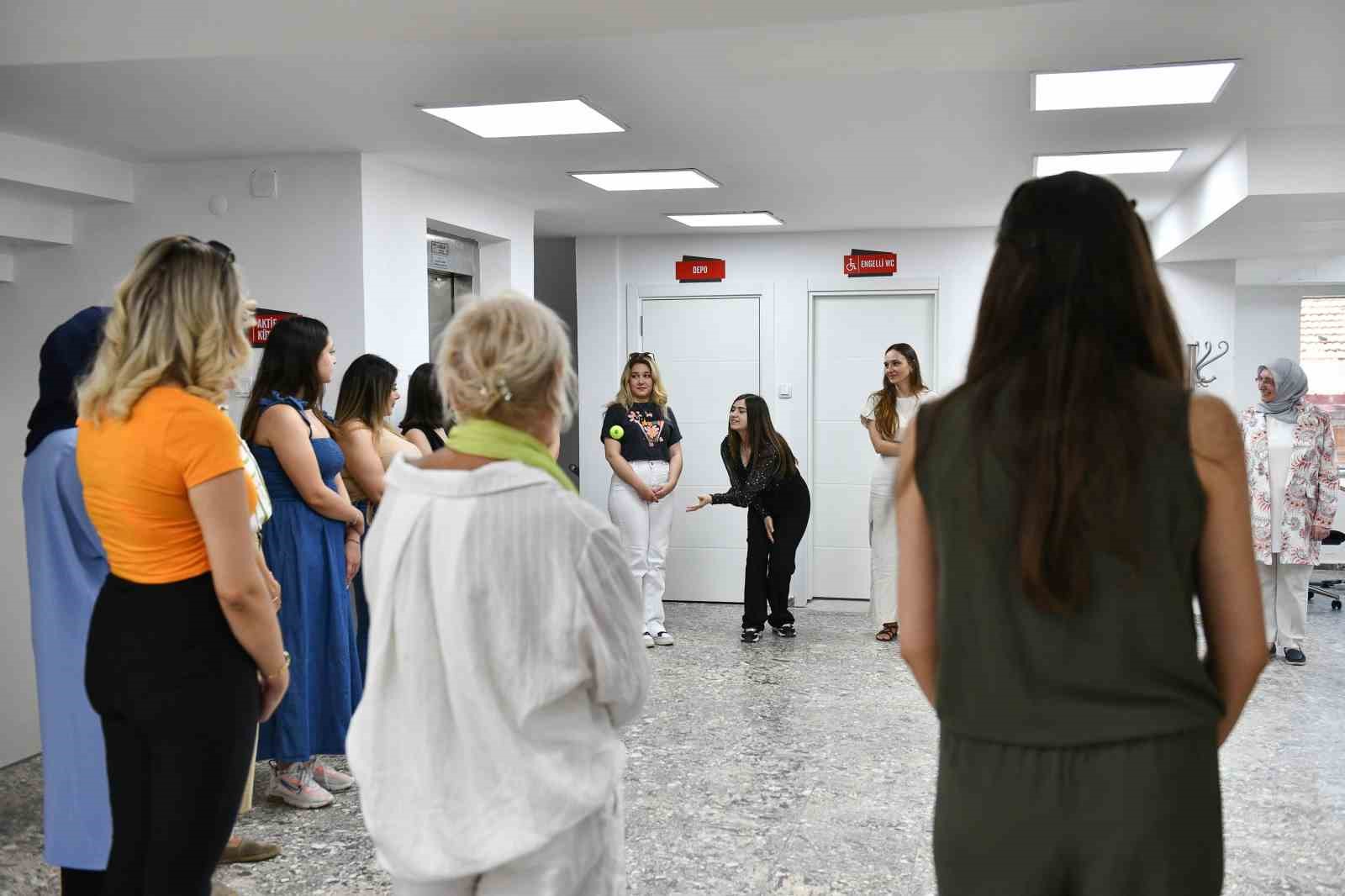 ABB Pozitif Ergen Gelişimi M&uuml;dahale programı başlatıyor
