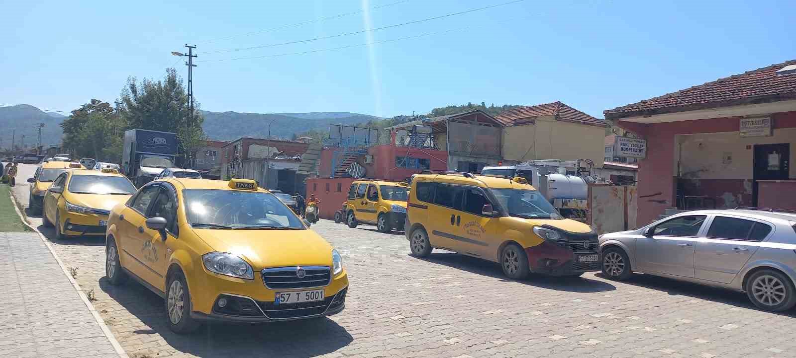 Türkeli’de taksi ücretlerine zam