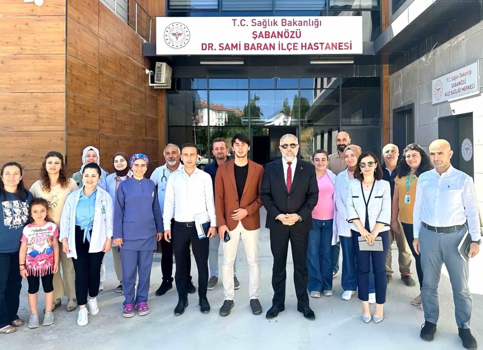 İl Sağlık Müdürü Dr. Sarıkaya, sağlık personellerinin taleplerini dinledi
