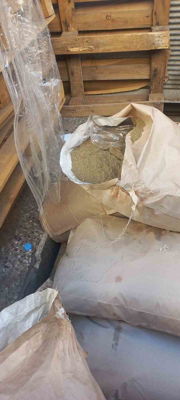400 kilogram sahte baharat ve boya maddesi imha edildi