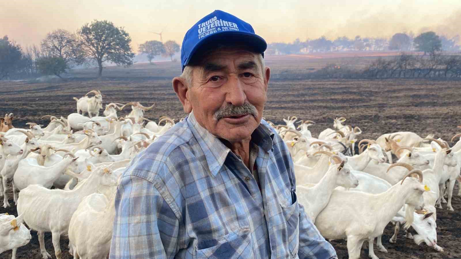 80 k&uuml;&ccedil;&uuml;kbaş hayvanını yanmaktan son anda kurtardı
