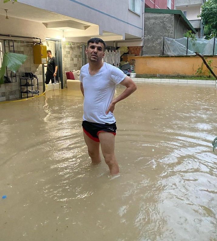 Ordu&rsquo;da sağanak sonrası sel ve su baskınları
