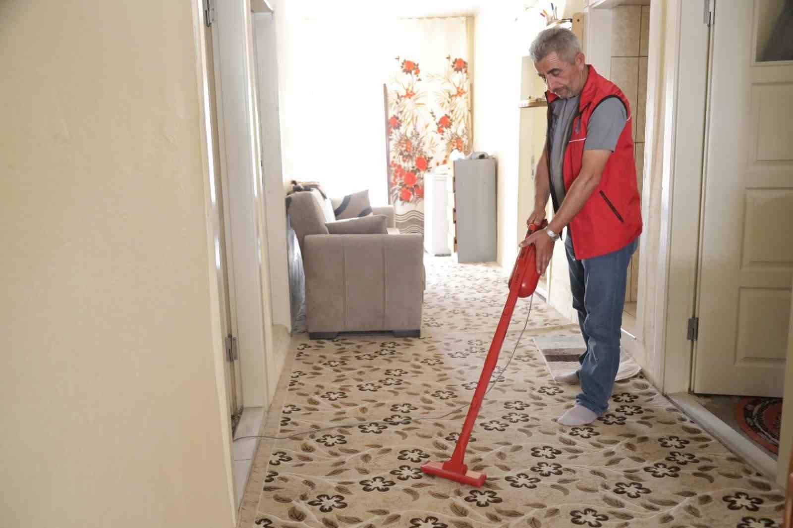 Aksaray Belediyesi 6 ayda bin 141 vatandaşın bakım ve temizliğini yaptı
