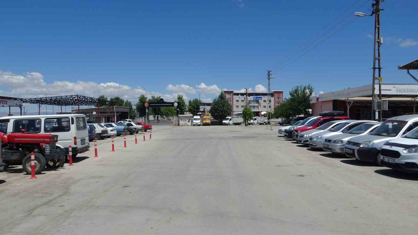 İkinci el otomobilde yaprak kıpırdamıyor 