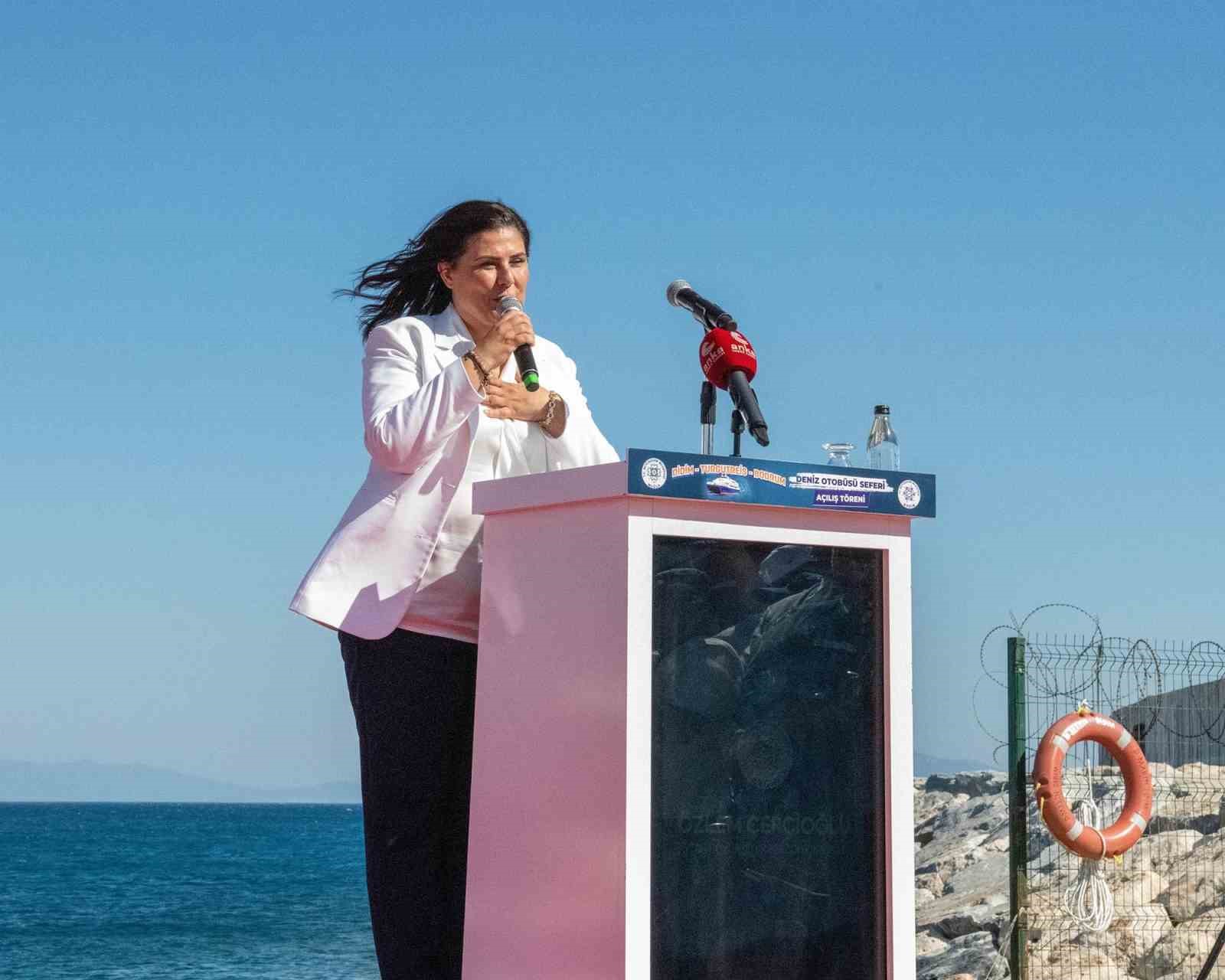 Başkan G&uuml;nel Didim&rsquo;den kalkan ilk deniz otob&uuml;s&uuml; seferine katıldı
