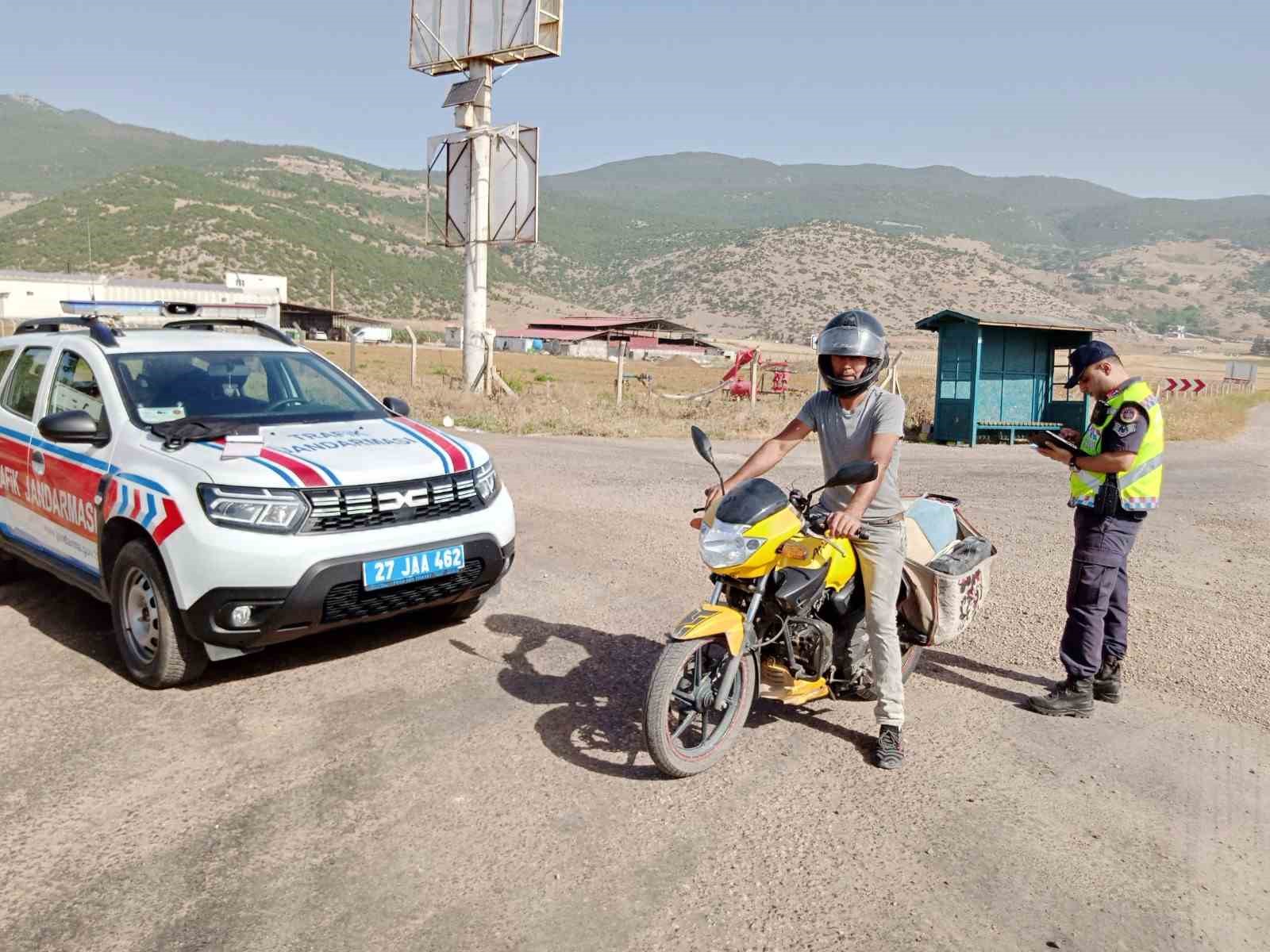 Gaziantep’te 10 motosiklet sürücüsüne 60 bin 941 TL ceza
