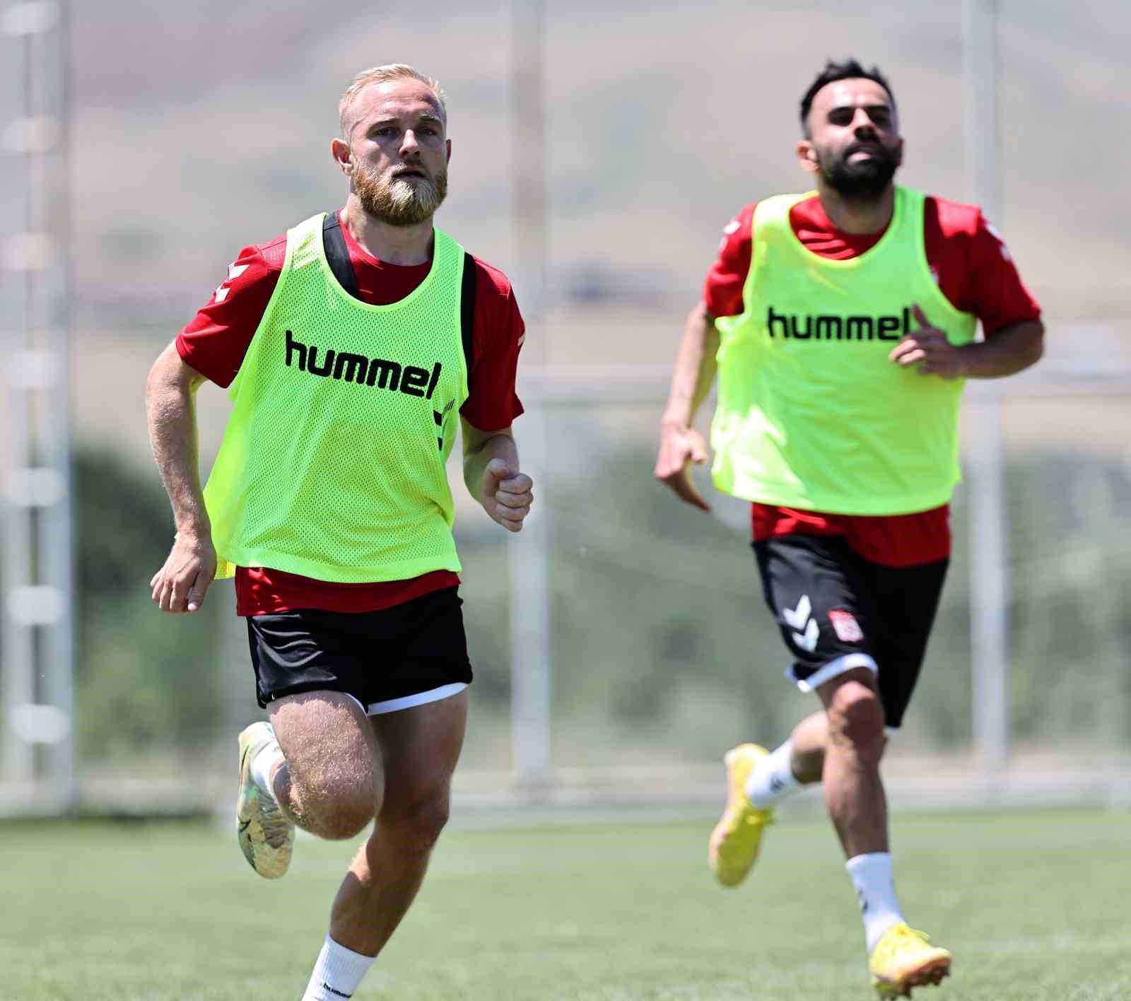 Sivasspor, yeni sezona iddialı hazırlanıyor
