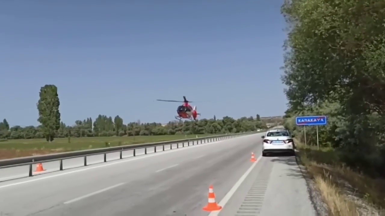 Trafik kazasına helikopterli müdahale

