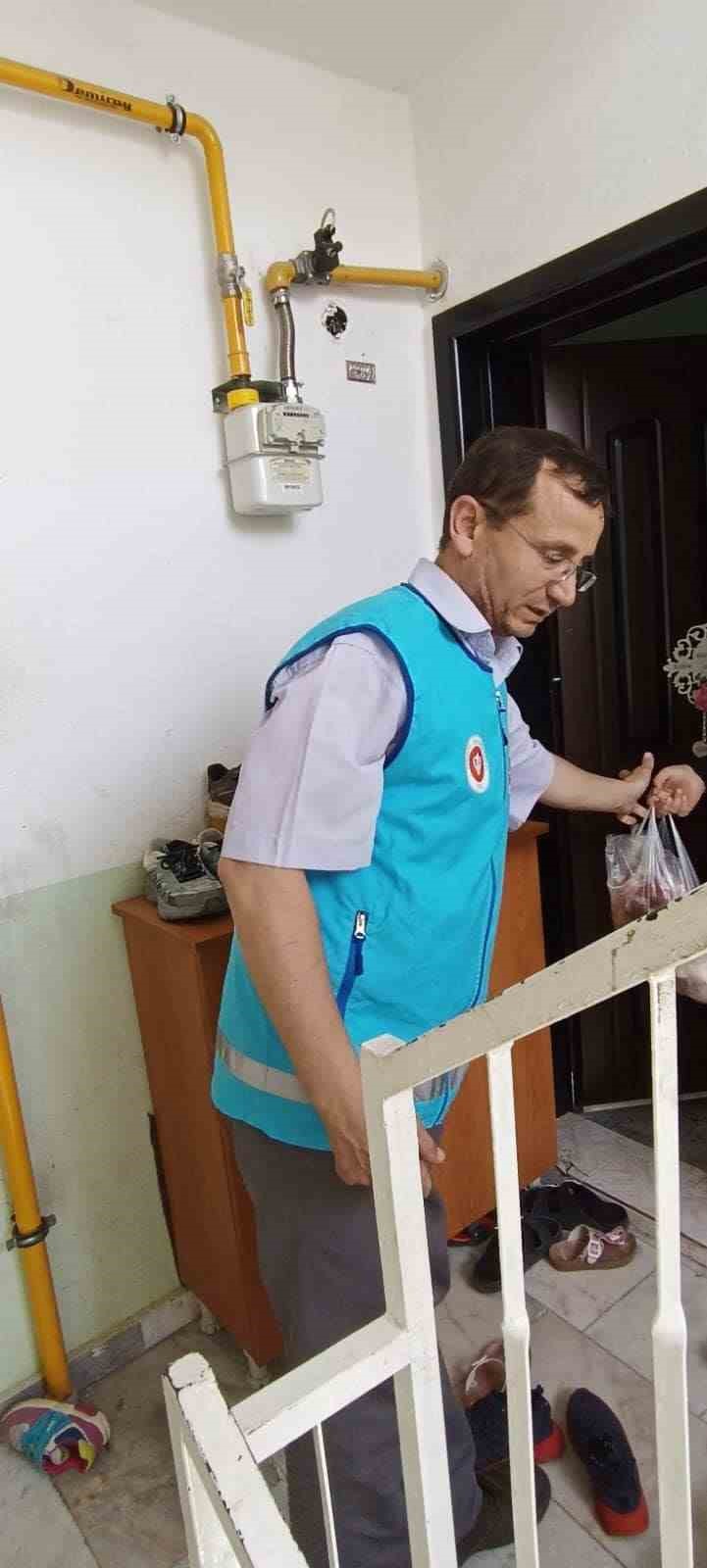 Gediz M&uuml;ft&uuml;s&uuml; Sebahattin Turan: &ldquo;Vatandaşlarımızın emanetlerini ihtiya&ccedil; sahiplerine ulaştırıyoruz&rdquo;
