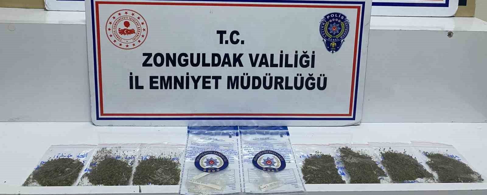 Zonguldak&rsquo;ta uyuşturucu operasyonu: 15 ş&uuml;pheli yakalandı
