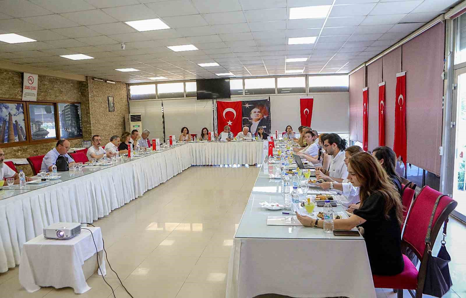 Bayraklı&rsquo;nın UNESCO yolculuğu s&uuml;r&uuml;yor
