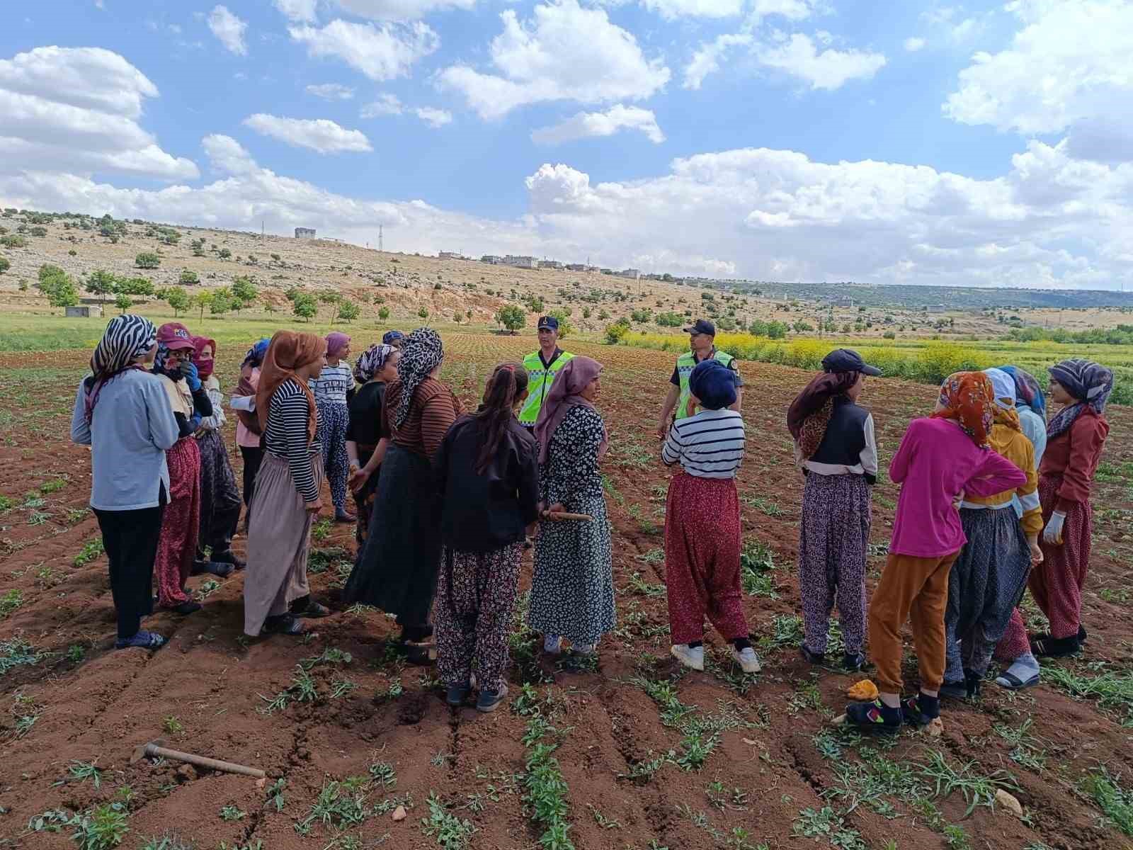 357 mevsimlik tarım işçisine jandarmadan eğitim