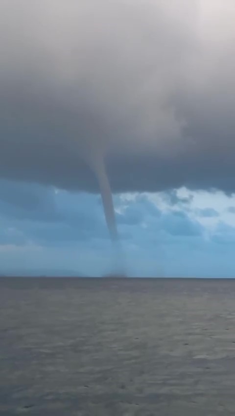 İskenderun körfezinde hortum
