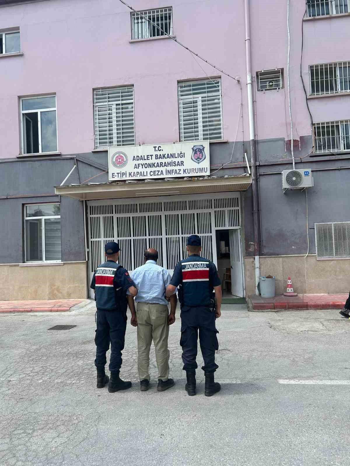 Müstehcen yayınlarda çocukları kullanan şahsı jandarma yakaladı