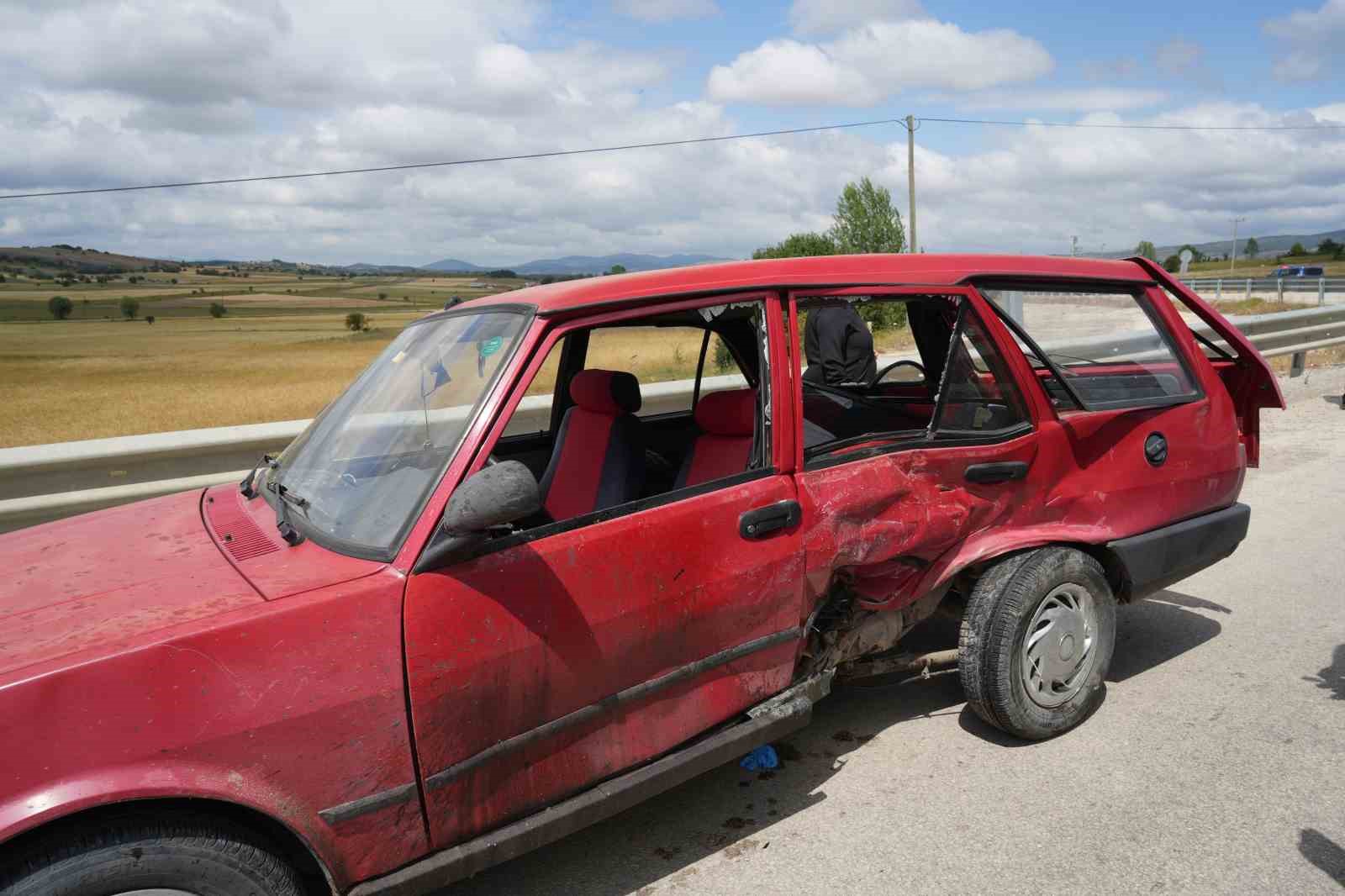 Kastamonu’da zincirleme trafik kazası: 1’i ağır, 2’si çocuk 12 yaralı
