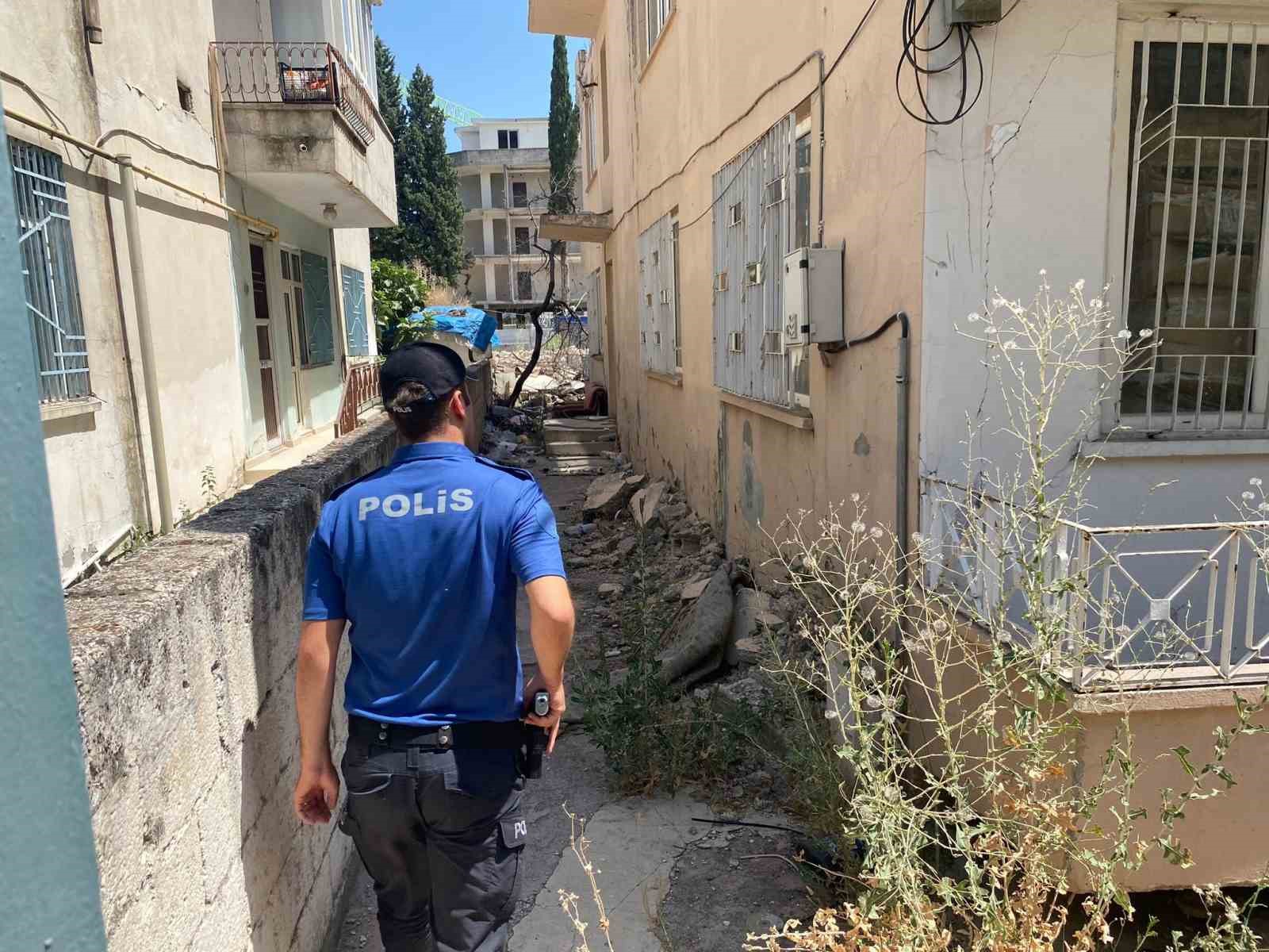 Hırsızlık ihbarı polisi harekete ge&ccedil;irdi
