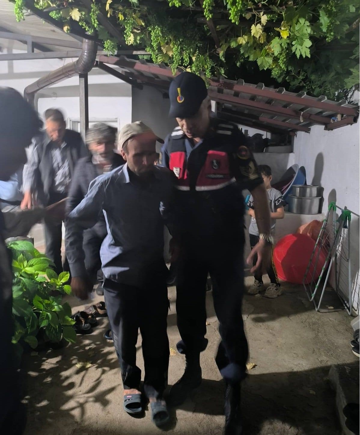 Kepsut&rsquo;ta kaybolan adam 60 saat sonra bulundu

