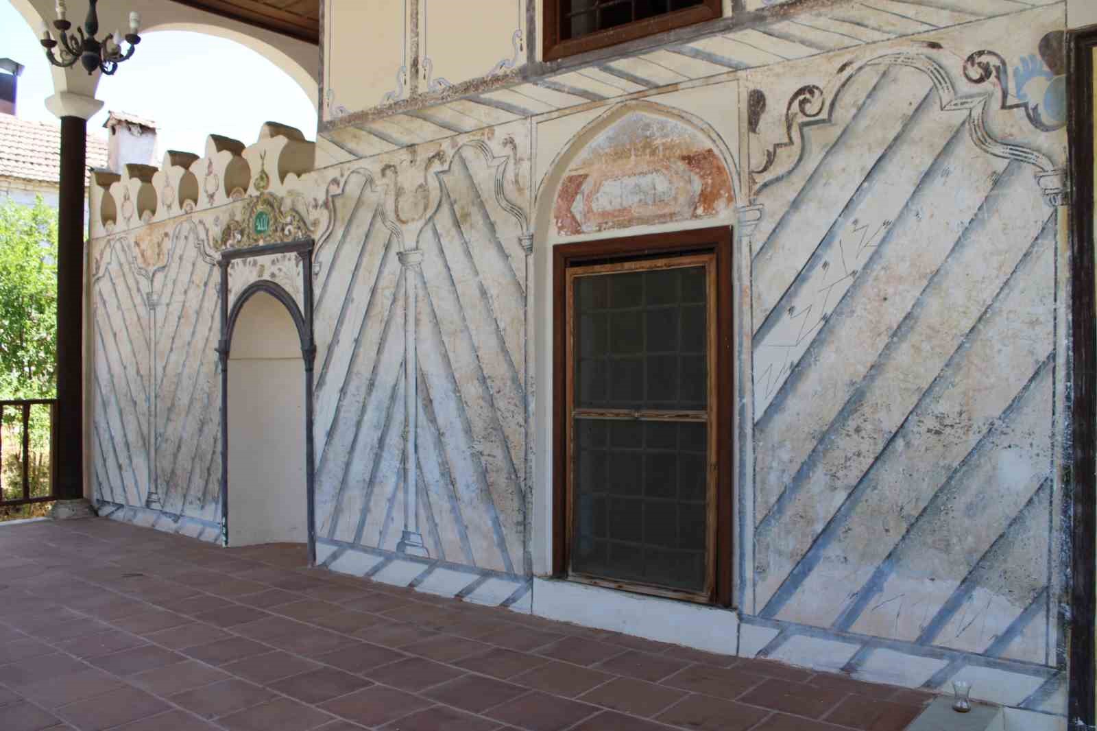 Koçarlı’da tarihe tanıklık eden Cihanoğlu Camii, 239 yıldır ayakta