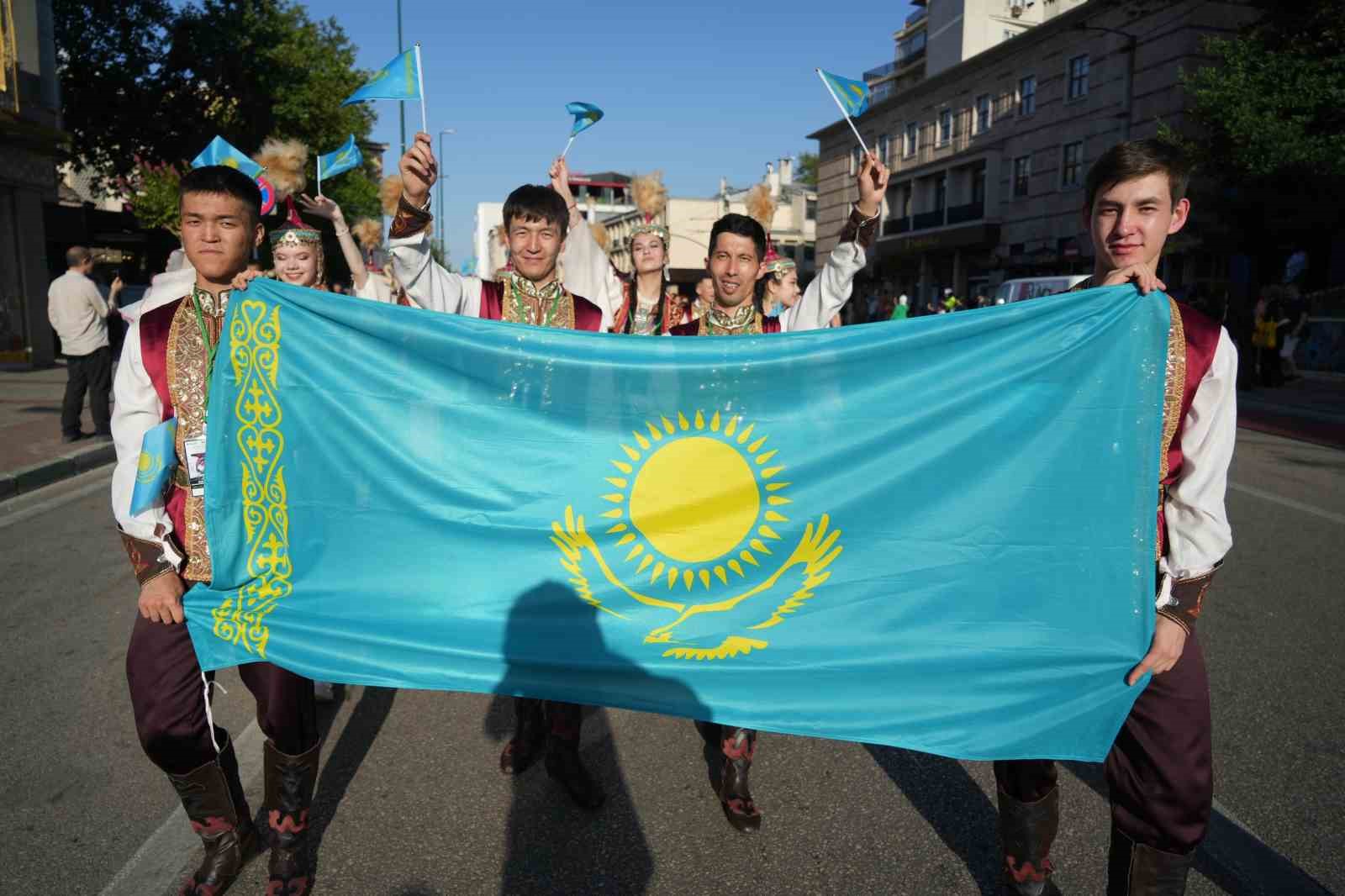 Bursa&rsquo;dan t&uuml;m d&uuml;nyaya barış ve kardeşlik mesajı
