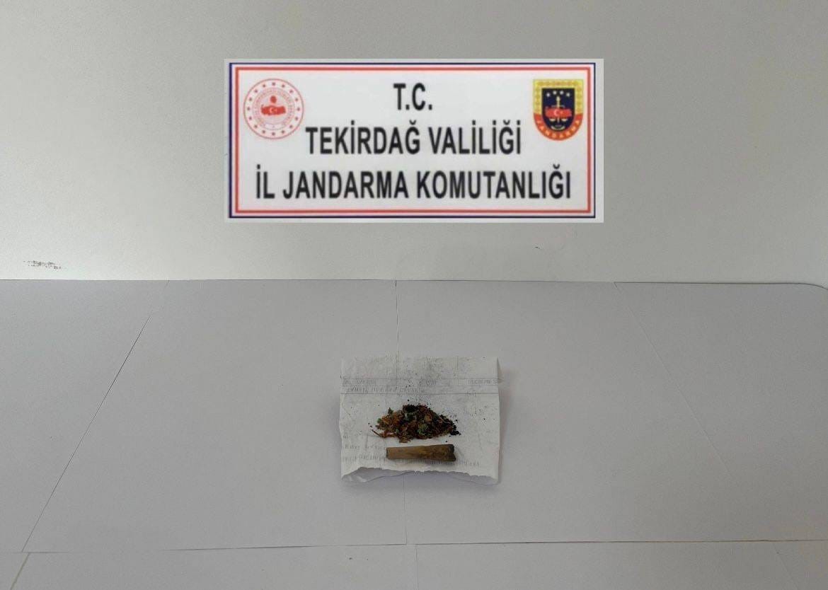 Tekirdağ&rsquo;da uyuşturucu ve silah operasyonları
