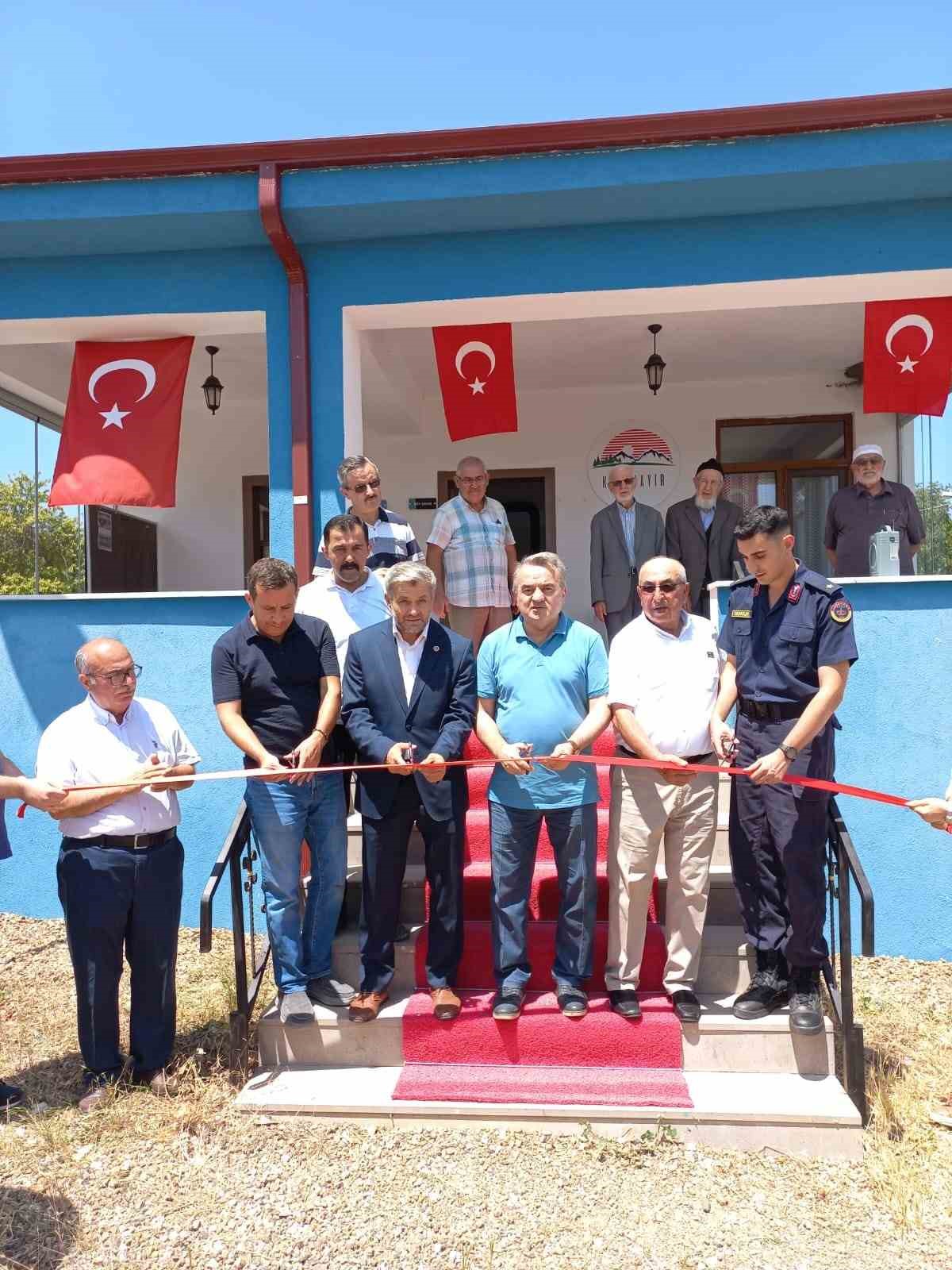 Kara&ccedil;ayır K&ouml;y&uuml; şenliği yoğun katılıma sahne oldu
