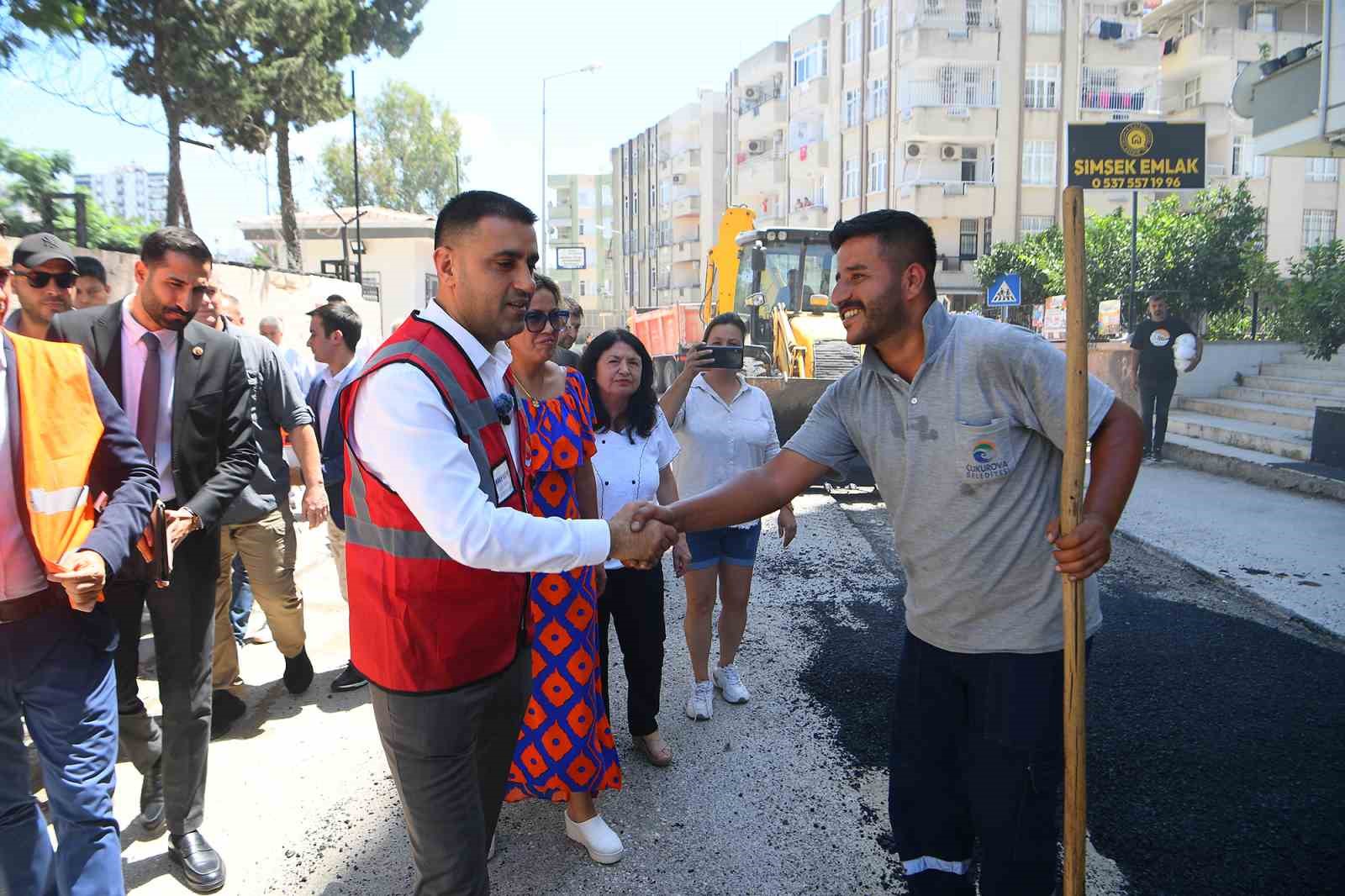 Başkan Kozay, sahaya indi ekiplerin &ccedil;alışmalarını inceledi
