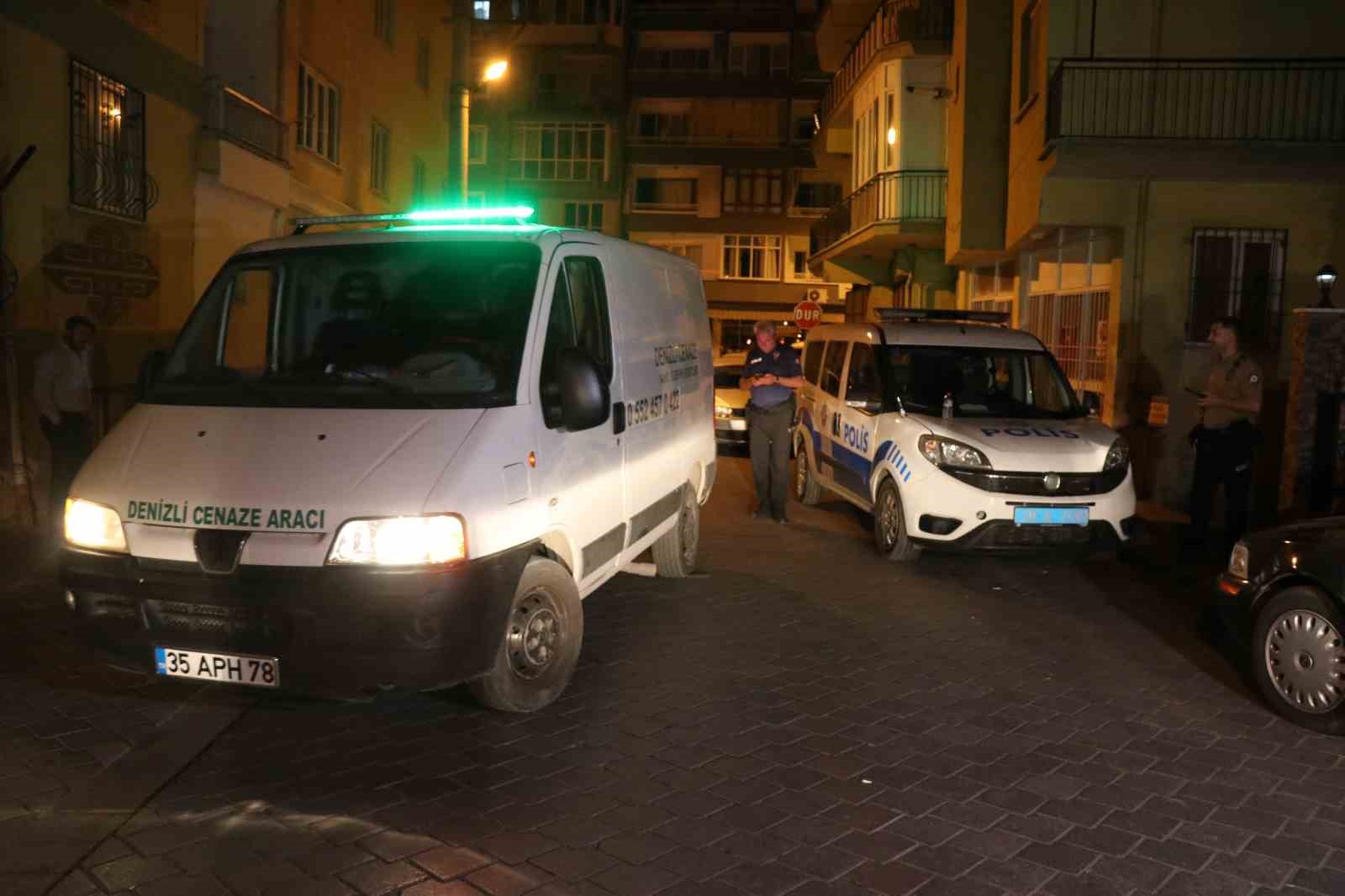 Arkadaşlarının ulaşamadığı gen&ccedil; kız &ouml;l&uuml; olarak bulundu
