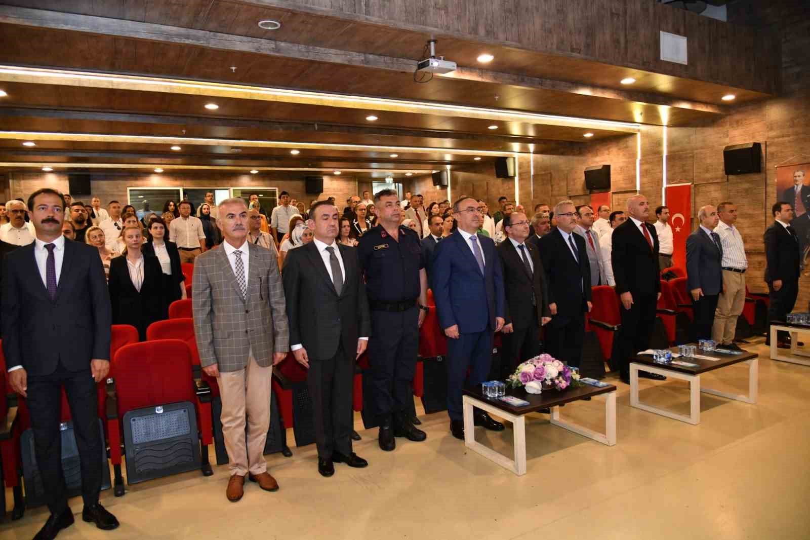 Tekirdağ&rsquo;da bağımlılıkla m&uuml;cadele paneli
