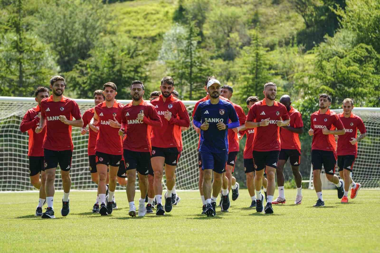 Gaziantep FK, Bolu kampına başladı
