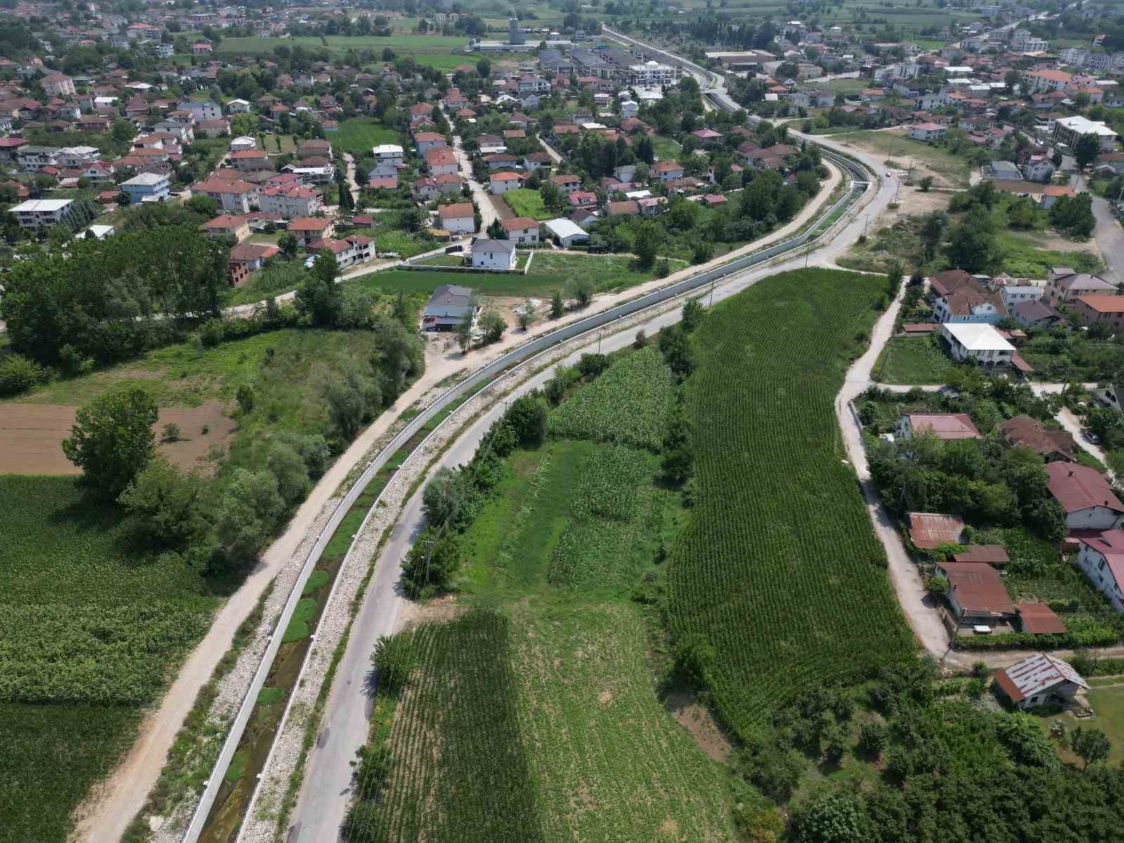 Bu proje Akyazı ilçesinin trafiğini rahatlatacak